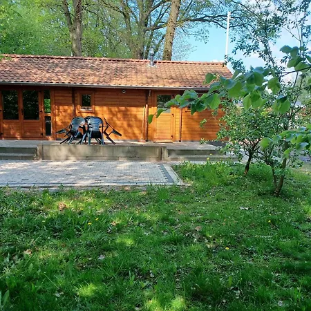 Дом отдыха Knus Houten Voor Stellen En Gezinnen Met Ruime Tuin Op De Veluwe *